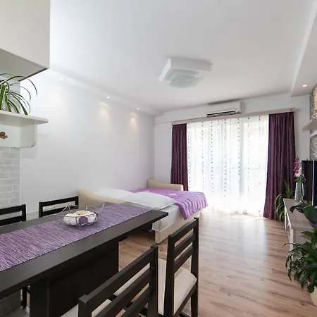 Seafront Maja A3+2 Apartment *
